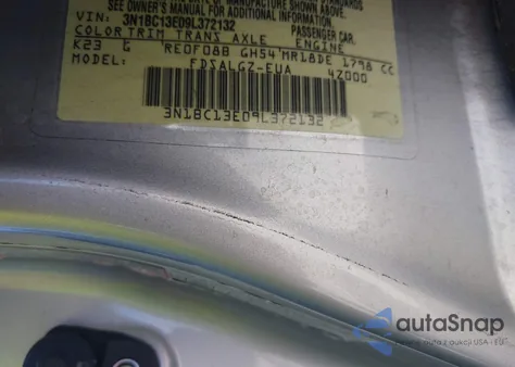 2009 Nissan Versa 1.8Sl z USA, uszkodzony, nr VIN 3N1BC13E09L372132